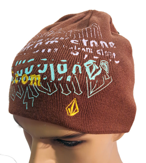 wintermuetze, winterbeanie, pudelmuetze, wollbeanie, beanie mit umschlag, werbebeanie, strickmuetze, strickbeanie, bommelmuetze,