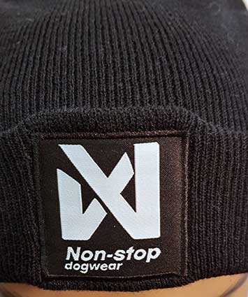 wintermuetze, winterbeanie, pudelmuetze, wollbeanie, beanie mit umschlag, werbebeanie, strickmuetze, strickbeanie, bommelmuetze,