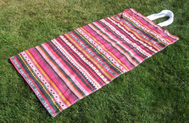 Strandtuch, Badetuch mit integrierter Tasche, Frotteehenkel und Fotodruck